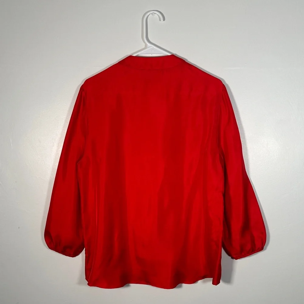 Cynthia Rowley Red 100% Silk Blouse L Elegant V-Neck Tie Front Statement Top